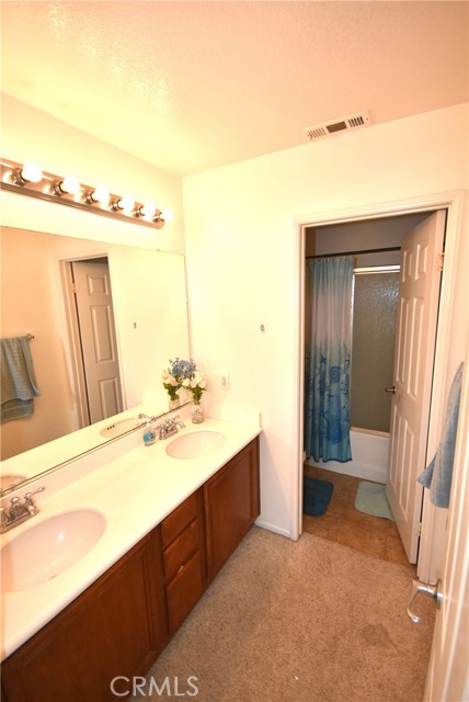 1886 Mount Verdugo Lane, Perris CA: https://media.crmls.org/medias/df62f438-4363-4185-b677-4108f1f2c8e6.jpg