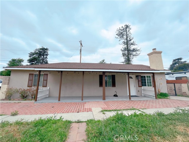 1807 Berkeley Ave, Pomona CA: https://media.crmls.org/medias/df62fa4e-9778-4344-9d4c-55bc5b080d71.jpg