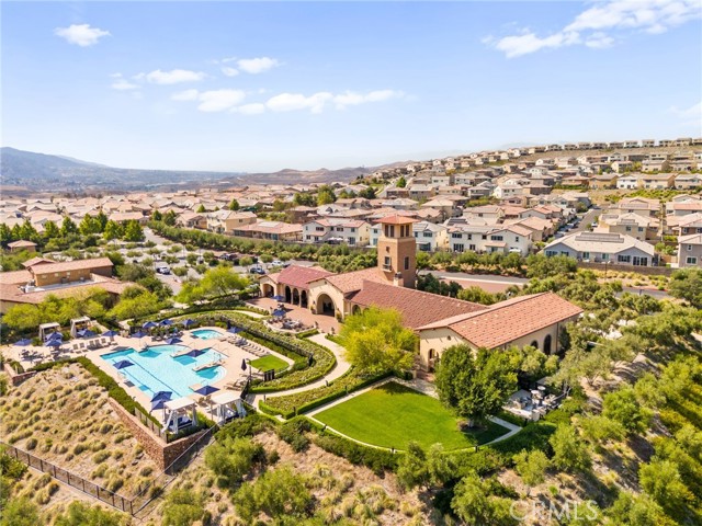 24184 Crestley Drive, Corona CA: https://media.crmls.org/medias/df6362b2-bdfc-40ef-8bff-a21d8a98925a.jpg