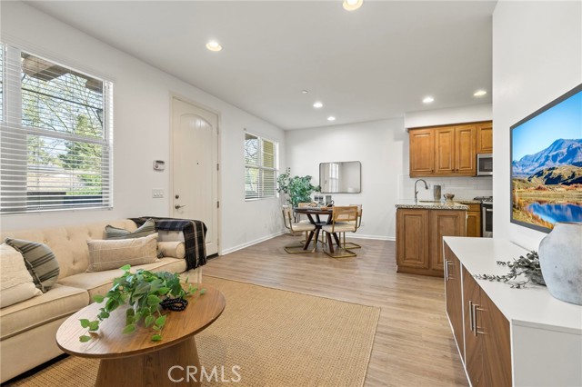 Detail Gallery Image 8 of 35 For 922 E Baseline Rd, Claremont,  CA 91711 - 3 Beds | 2/1 Baths