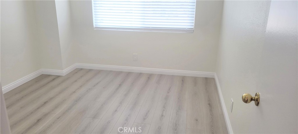 https://media.crmls.org/medias/df63a5d8-f466-471f-805f-cf6e12d84e24.jpg?preset=X-Large