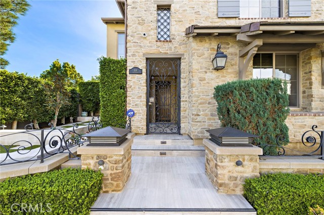 Detail Gallery Image 2 of 45 For 108 Grassblade, Irvine,  CA 92618 - 4 Beds | 4/1 Baths