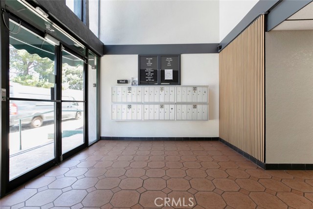 Detail Gallery Image 2 of 22 For 500 Jackson Pl #317,  Glendale,  CA 91206 - 2 Beds | 2 Baths