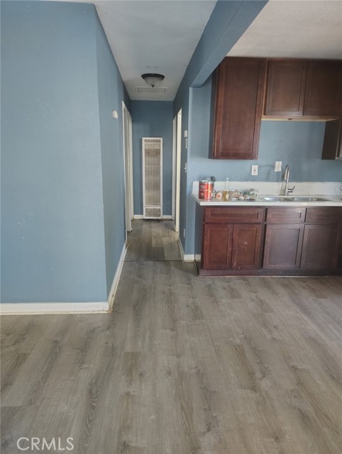 Detail Gallery Image 2 of 10 For 16583 E, Victorville,  CA 92395 - 2 Beds | 1 Baths