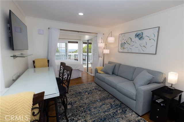 Detail Gallery Image 9 of 19 For 464 Bent St #C,  Laguna Beach,  CA 92651 - 1 Beds | 1 Baths