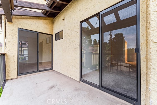 25641 Indian Hill Lane, Laguna Hills CA: https://media.crmls.org/medias/df66d7cc-7ad3-4ba9-abea-645aadc419aa.jpg