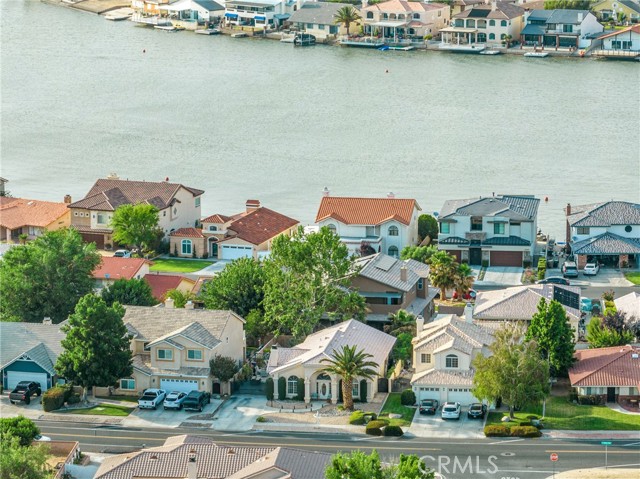 Detail Gallery Image 6 of 43 For 13290 Country Club Dr, Victorville,  CA 92395 - 3 Beds | 2 Baths