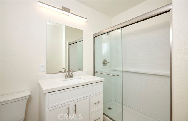 6001 De La Vista, Jurupa Valley CA: https://media.crmls.org/medias/df67386b-c48f-4754-b79b-ded572ae4b5b.jpg