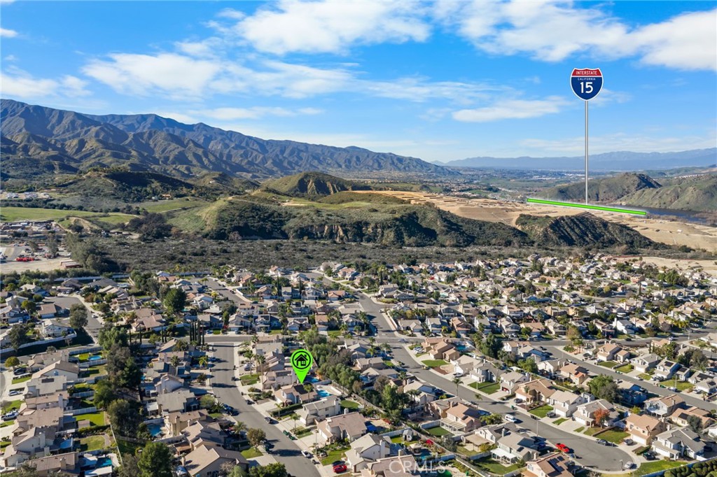 https://media.crmls.org/medias/df68270f-b07e-427f-b258-a304aeec2884.jpg?preset=X-Large