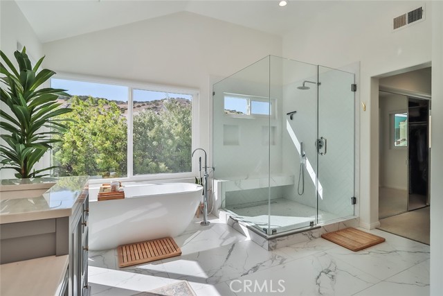 2505 Peachwood Place, Westlake Village CA: https://media.crmls.org/medias/df68991e-8514-48c5-8fa2-6fcbea4fcf28.jpg