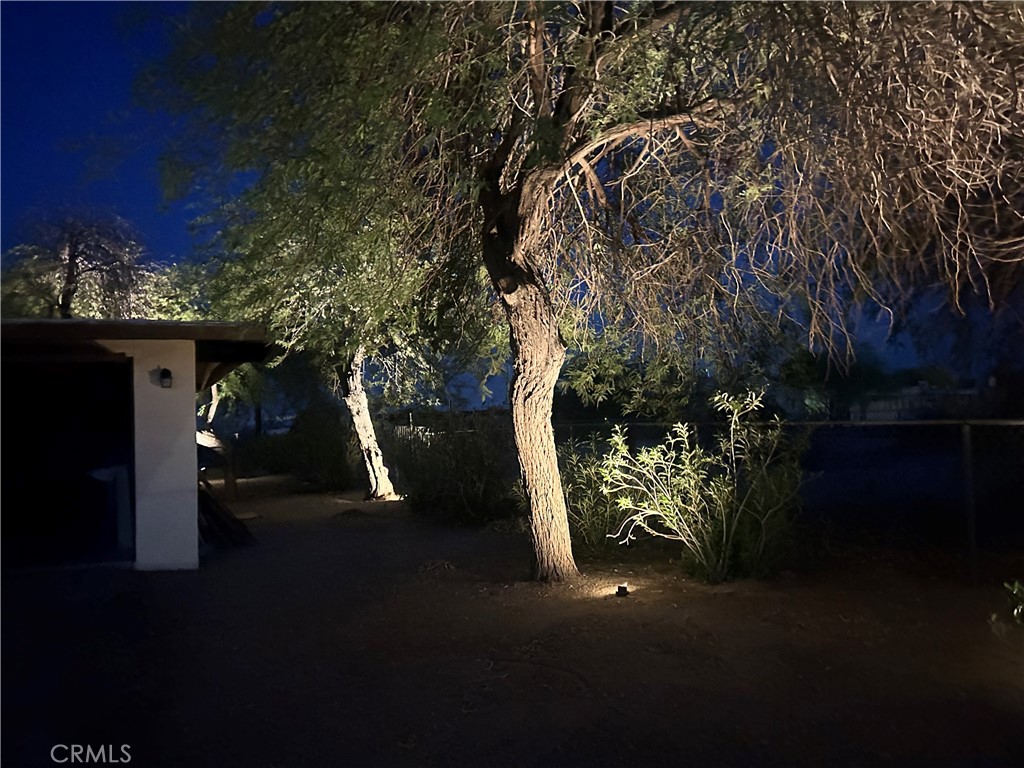 https://media.crmls.org/medias/df68c8b2-72f5-4466-8042-f8888afe2c29.jpg?preset=X-Large
