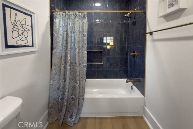 235 E Eldridge, Long Beach CA: https://media.crmls.org/medias/df691f32-875c-4491-b7a5-af8a949c70b2.jpg