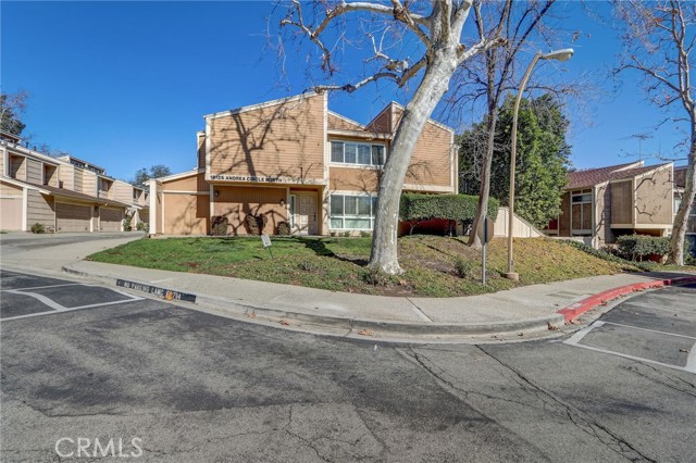 Detail Gallery Image 1 of 1 For 18125 Andrea Cir #5,  Northridge,  CA 91325 - 3 Beds | 2 Baths