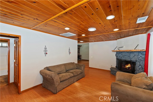 Detail Gallery Image 14 of 50 For 1055 Hugo Ln, Big Bear City,  CA 92314 - 3 Beds | 2 Baths