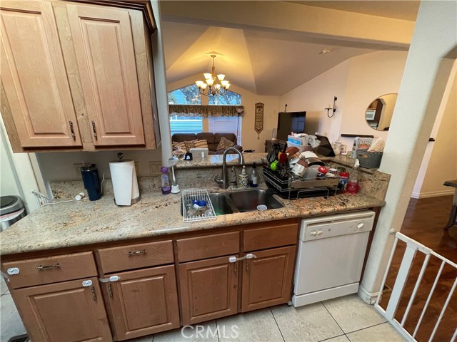 Detail Gallery Image 17 of 28 For 211 S Beach Blvd #72,  Anaheim,  CA 92804 - 3 Beds | 2 Baths