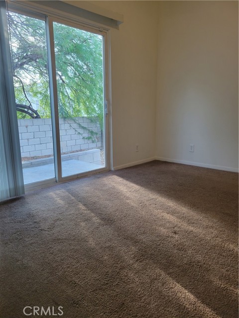 6446 Palm View Avenue, 29 Palms CA: https://media.crmls.org/medias/df6b2639-6dd6-427f-86b6-e7840235e4c1.jpg
