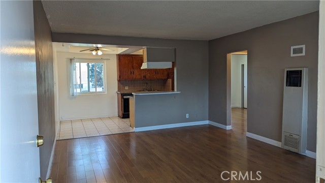 Detail Gallery Image 1 of 18 For 315 S Pine St #E,  San Gabriel,  CA 91776 - 2 Beds | 1 Baths