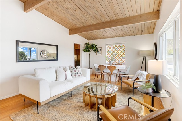 Detail Gallery Image 4 of 36 For 3117 Harmony Pl, La Crescenta,  CA 91214 - 3 Beds | 2 Baths