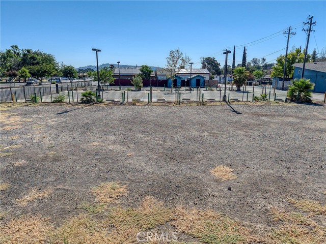 14050 Division Avenue, Clearlake CA: https://media.crmls.org/medias/df6d0166-e85f-4998-8a33-f5a12cc2c993.jpg