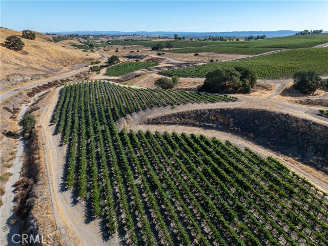 5790 Hog Canyon Road, San Miguel CA: https://media.crmls.org/medias/df6db252-c8de-4293-975d-c0e732e082d6.jpg