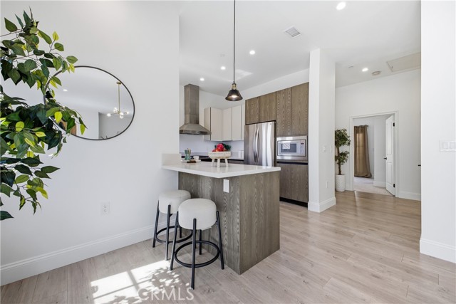 Detail Gallery Image 10 of 22 For 168 S Sierra Madre Blvd. #301,  Pasadena,  CA 91107 - 3 Beds | 2 Baths