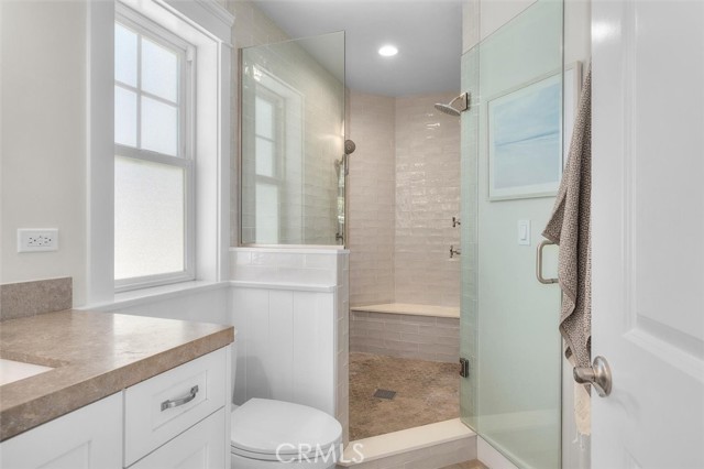 1605 Steinhart Avenue, Redondo Beach CA: https://media.crmls.org/medias/df6ea359-5be2-40ee-99bd-862267593438.jpg