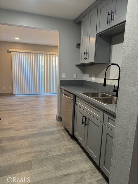 Detail Gallery Image 20 of 48 For 7445 Laurelgrove Ave #2,  North Hollywood,  CA 91605 - 3 Beds | 2 Baths