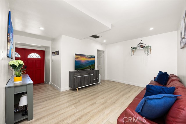 Detail Gallery Image 6 of 38 For 2000 Fulton Ave, Monterey Park,  CA 91755 - 9 Beds | 6 Baths