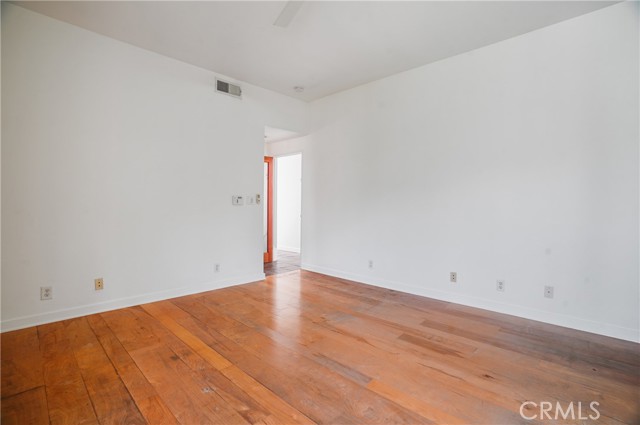 Detail Gallery Image 13 of 24 For 8738 Wonderland Ave, Los Angeles,  CA 90046 - 2 Beds | 2 Baths