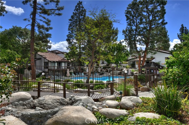 Detail Gallery Image 57 of 64 For 6265 Canoga #53,  Woodland Hills,  CA 91367 - 2 Beds | 2/1 Baths