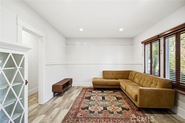 Detail Gallery Image 5 of 36 For 505 N Avenue 65, Los Angeles,  CA 90042 - 4 Beds | 3 Baths