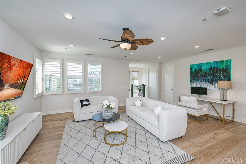 MLS #OC25221565 image #31