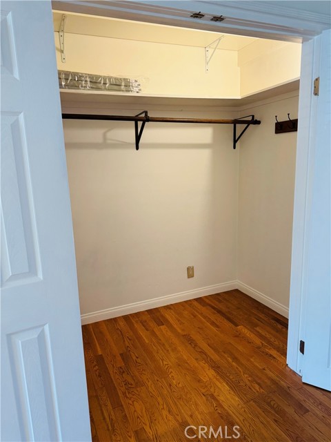 6002 Greenbush Avenue, Valley Glen CA: https://media.crmls.org/medias/df718bef-244e-44c2-8ed9-5266725bbf08.jpg