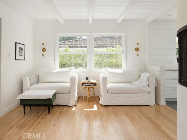 Light filled sitting area (could also be a dining room)