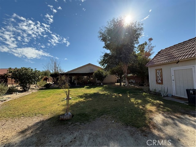 Detail Gallery Image 10 of 16 For 65608 Avenida Cadena, Desert Hot Springs,  CA 92240 - 3 Beds | 2 Baths