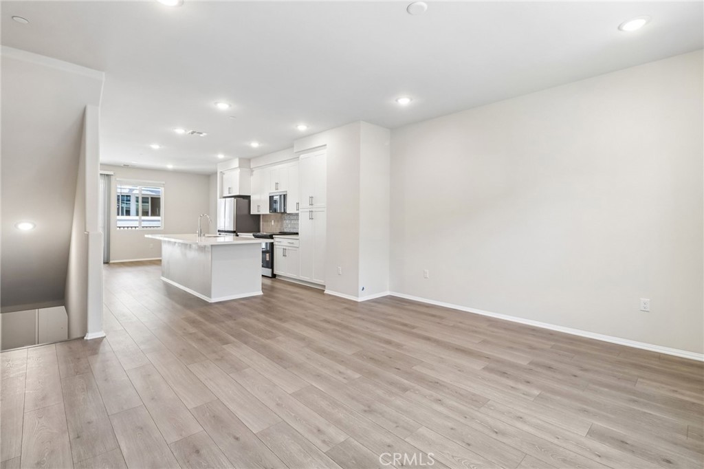 406 Lotus Drive - photo 10