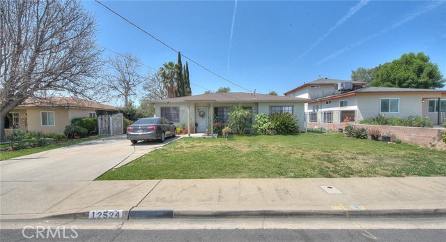 Detail Gallery Image 1 of 46 For 12524 Ross Ave, Chino,  CA 91710 - – Beds | – Baths