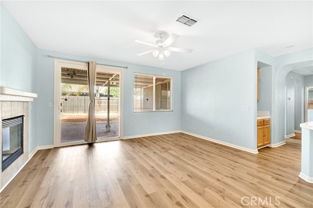 Detail Gallery Image 10 of 34 For 1049 Stanford, Madera,  CA 93637 - 3 Beds | 2 Baths