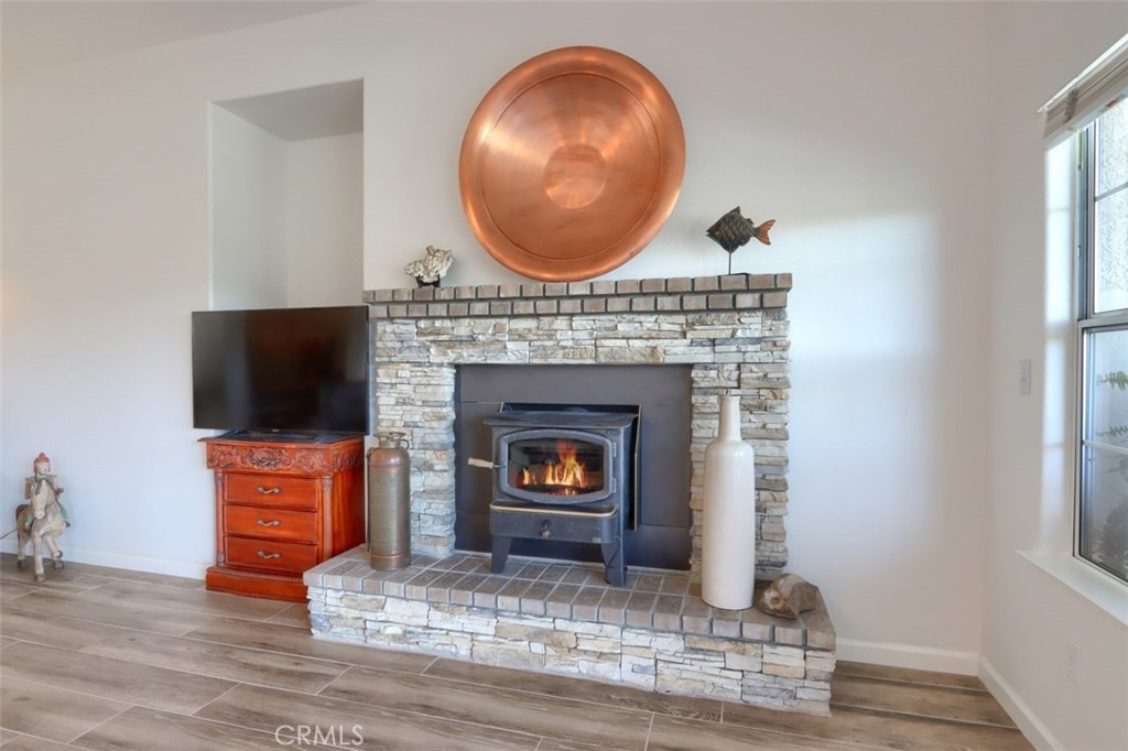 MLS #FR25156126 image #9