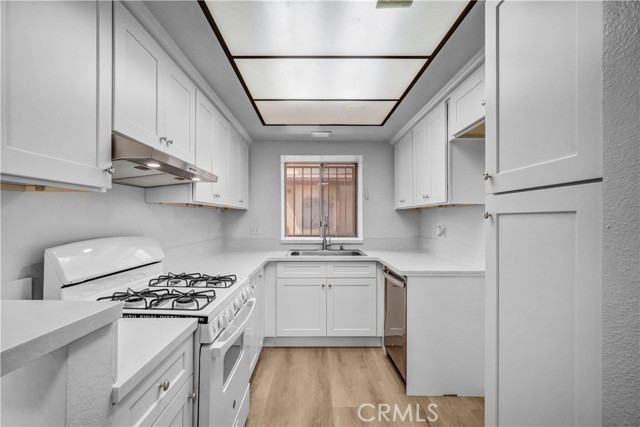 3853 Kenmore Avenue, Baldwin Park CA: https://media.crmls.org/medias/df7784b5-1e6e-4cad-b5c4-3834887e98c2.jpg