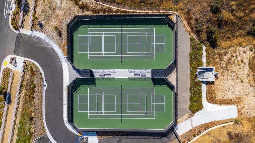 https://media.crmls.org/medias/df77c7ab-908b-4a20-9888-5b507b9eff3b.jpg?preset=X-Large