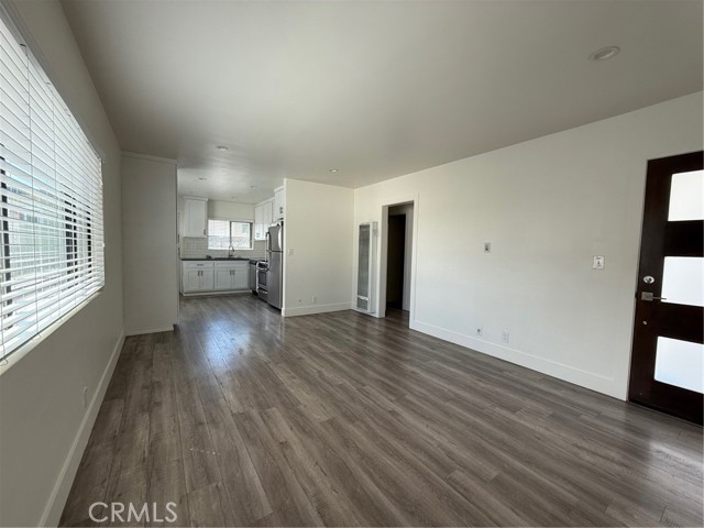 Detail Gallery Image 3 of 13 For 16915 Yukon #8,  Torrance,  CA 90504 - 2 Beds | 1 Baths