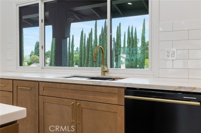 Detail Gallery Image 14 of 61 For 11410 Reseda Bld, Porter Ranch,  CA 91326 - 4 Beds | 3/1 Baths