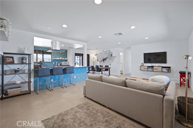 Detail Gallery Image 3 of 40 For 6748 San Angelo, Joshua Tree,  CA 92252 - 3 Beds | 2/1 Baths