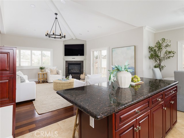 229 N Juanita Avenue, Redondo Beach CA: https://media.crmls.org/medias/df79e3b6-af37-4ca7-9bd8-06f331923e64.jpg