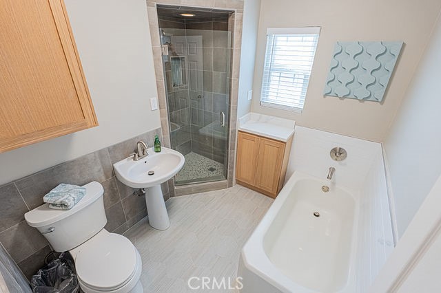 Detail Gallery Image 12 of 32 For 6503 Ferguson, Los Angeles,  CA 90022 - 2 Beds | 1 Baths