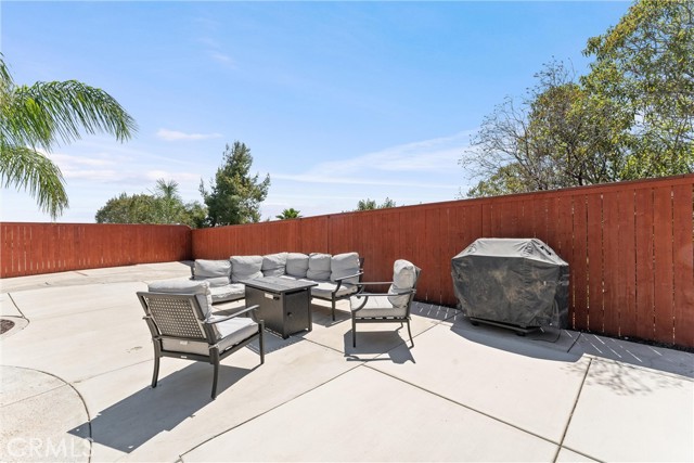 8798 Crest View Drive, Corona CA: https://media.crmls.org/medias/df7aa114-0e5d-4762-9465-2d3b3922ebb5.jpg