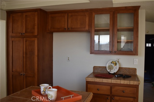 Detail Gallery Image 5 of 24 For 29015 Willow Creek Ln, Highland,  CA 92346 - 4 Beds | 2/1 Baths