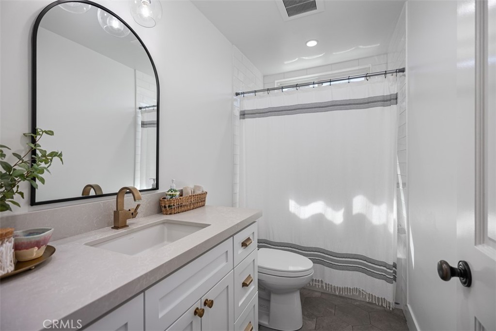 Df7ab852 Ad50 4f8b Af56 937a7f2d4266