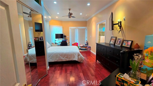 787 Terrace 49, Los Angeles CA: https://media.crmls.org/medias/df7adbd5-e017-4584-956e-6618fc249b85.jpg